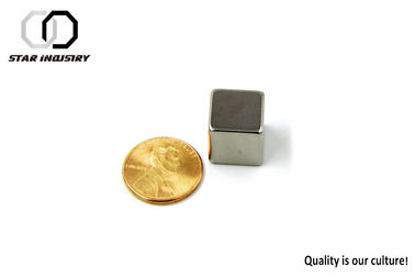 Küçük N50 Küp Neodimyum Kalıcı Mıknatıslar 5mm X 5mm En Güçlü